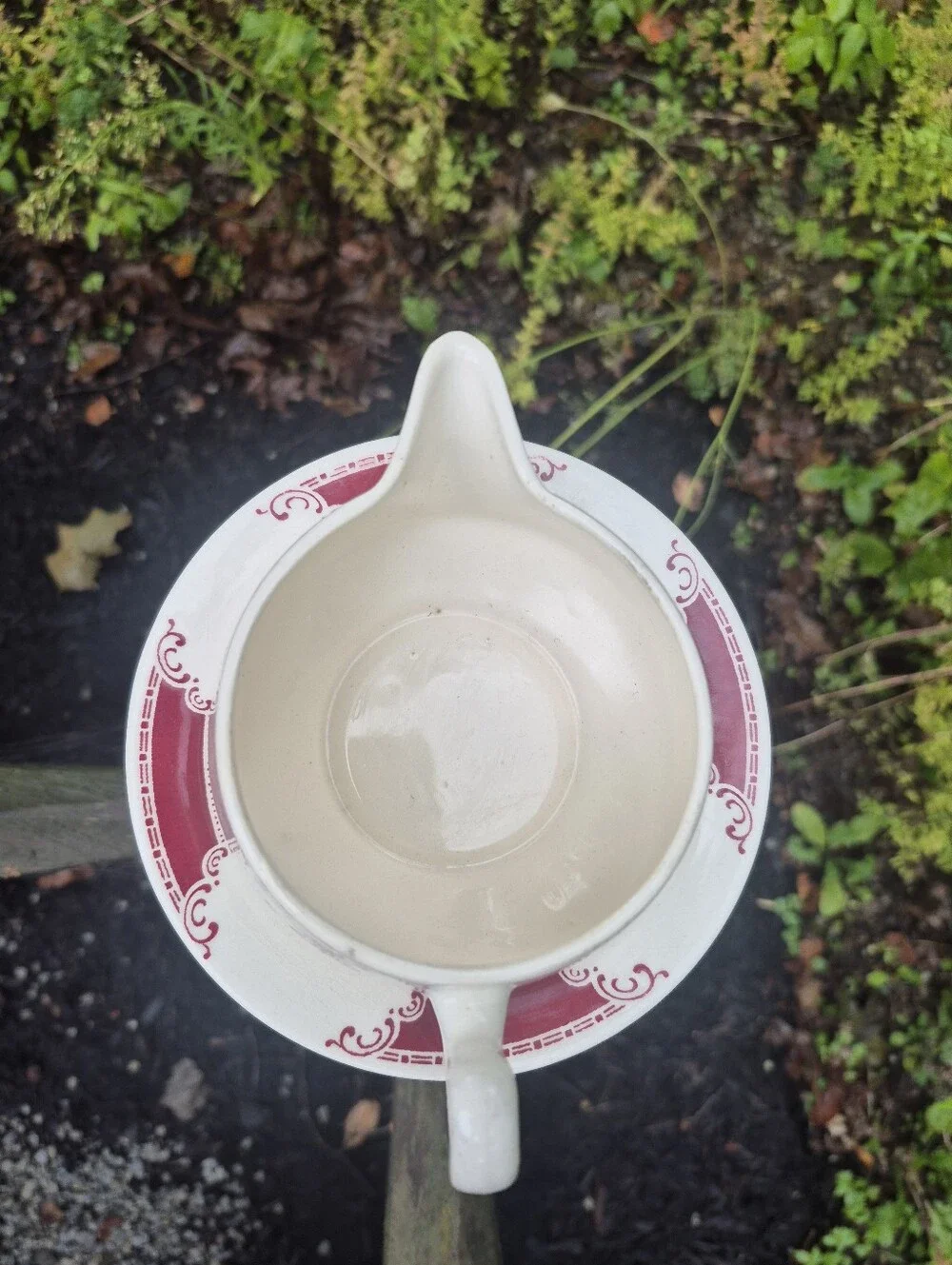 Classic White and Red Ceramic Gravy/ Creamer Boat with Saucer- Fall Table Decor